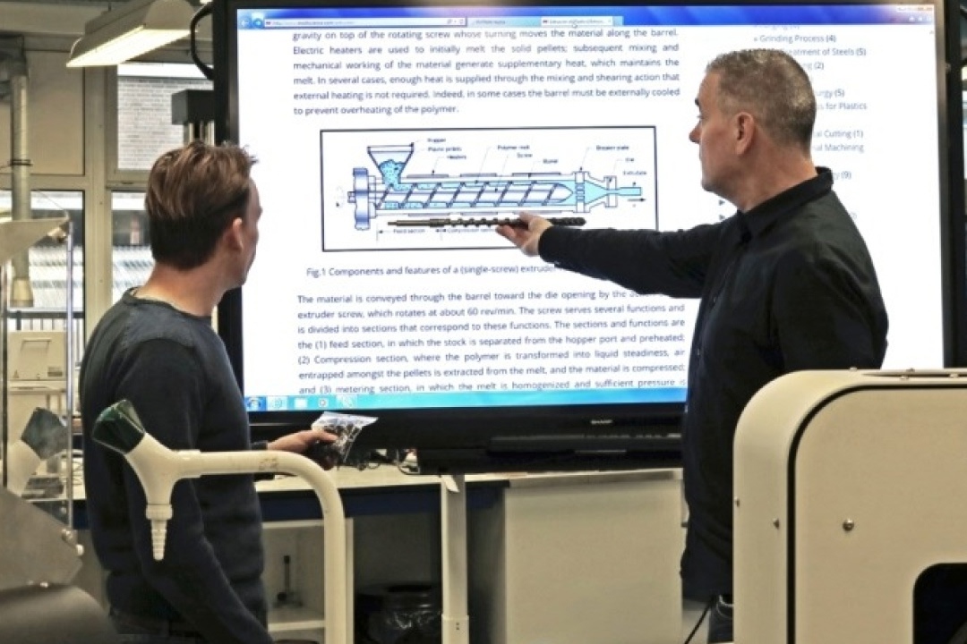 Fontys Plastic Extrusion Teaching