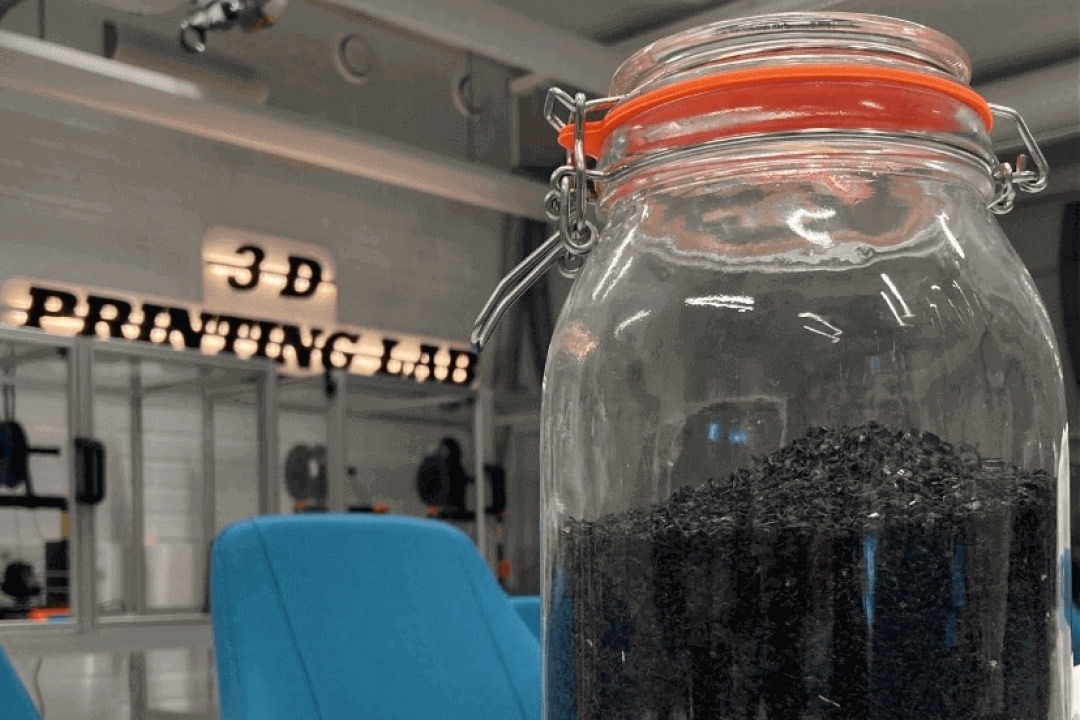 PLA waste shredded into small particles