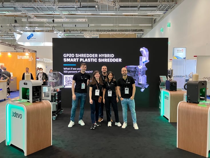 3devo stand formnext 2022 sales team