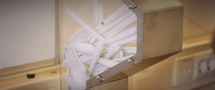 shredding-plastic-forks-knives-1500x630