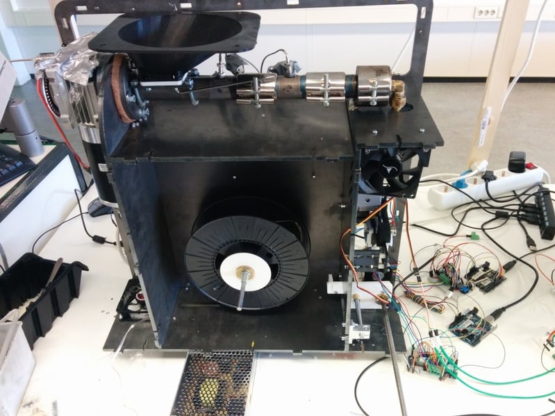 First build prototype of Filament Maker with three heaters