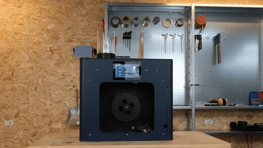 The FM2 inside an engineering workshop